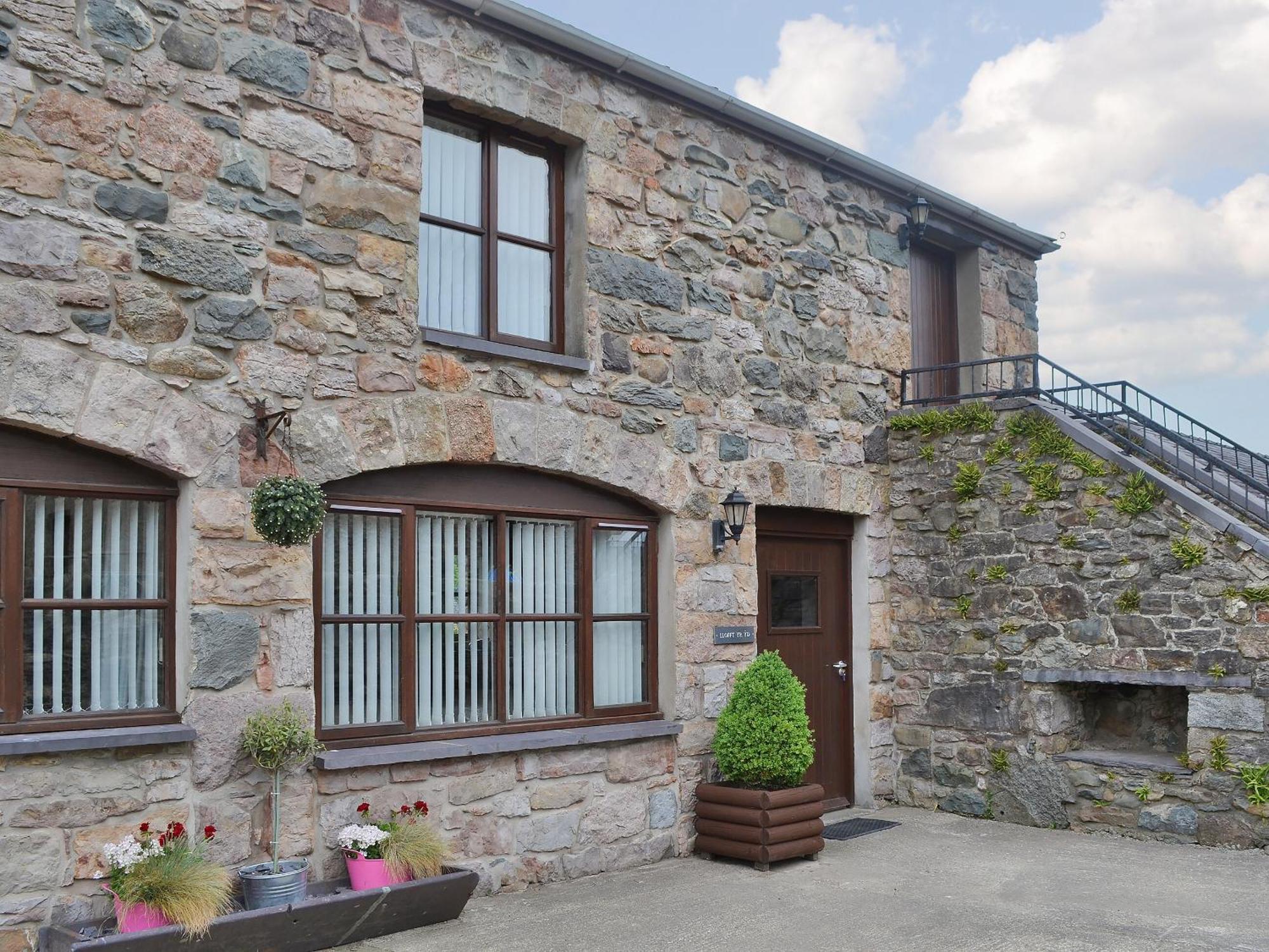 Llofft Yr Yd - 16984 Villa Brynsiencyn Exterior foto